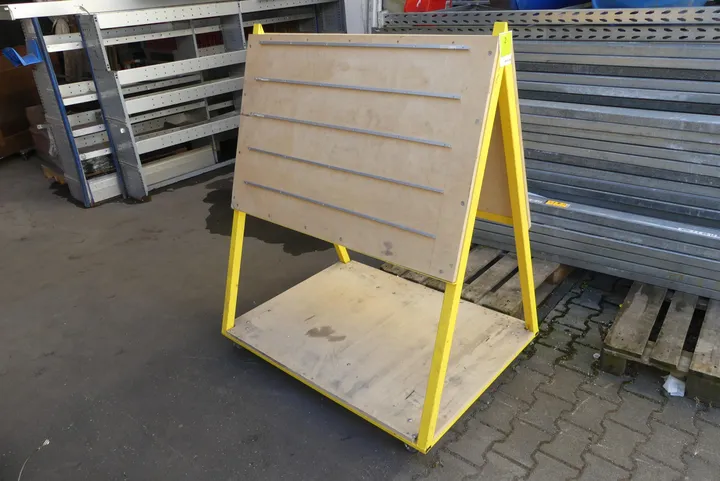 Prospektständer, rollbar